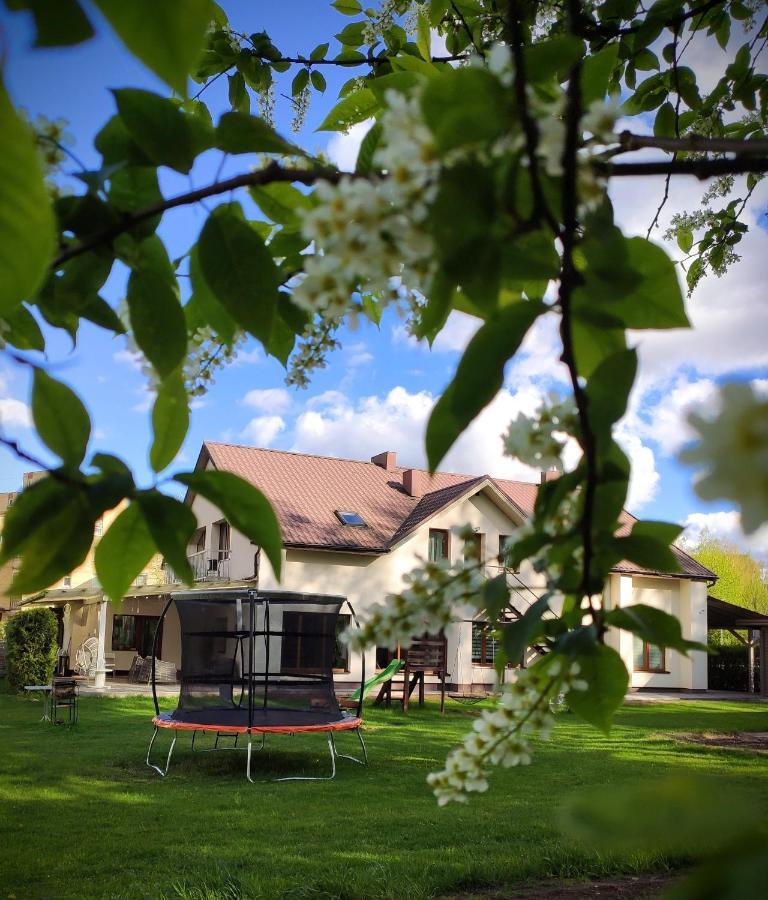 Hotel Family House à Druskininkai Extérieur photo